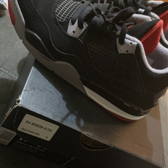 Boys retro Jordan’s sneakers - Picture 8 of 10